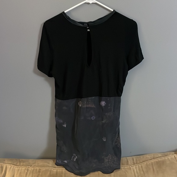 Women’s Wilfred Tunic with Silk Bottom - Picture 3 of 3